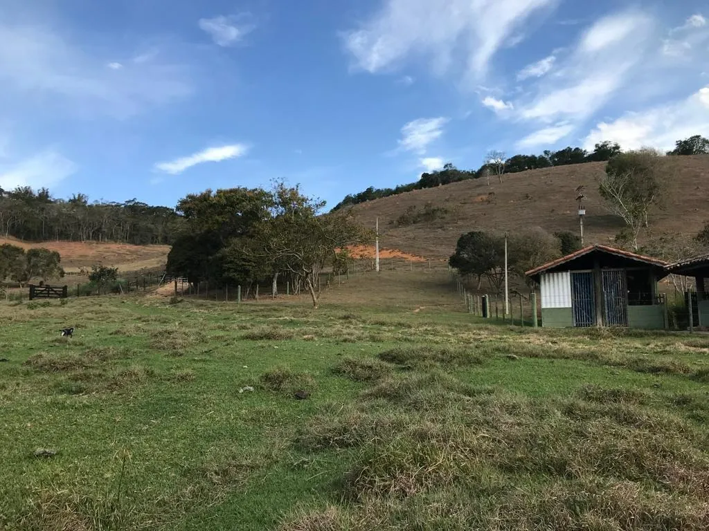 Small farm for sale of 11 acres in Paraibuna, SP, Brazil