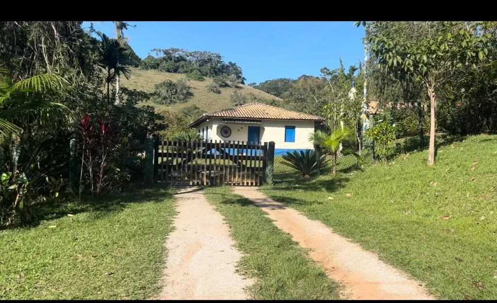Sítio à venda de 4 ha em Paraibuna, SP, Brasil