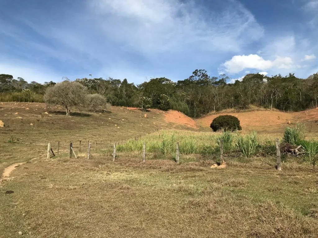 Small farm for sale of 11 acres in Paraibuna, SP, Brazil