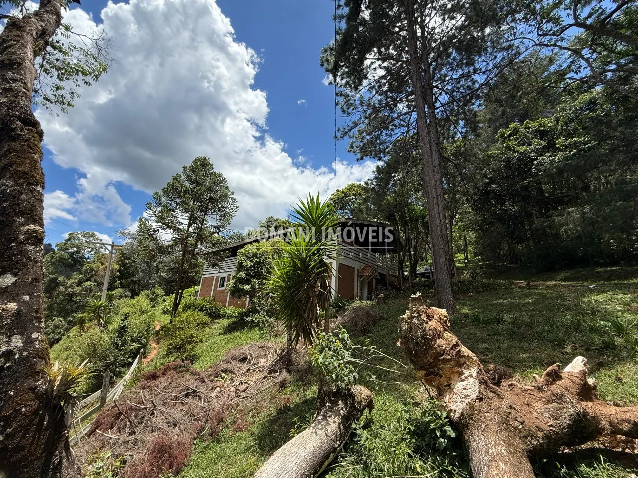 Casa à venda de 5.160 m² em Campos do Jordão, SP, Brasil