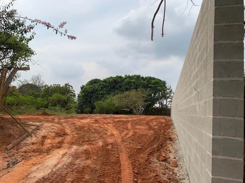 Terreno à venda de 2.000 m² em Santa Bárbara d'Oeste, SP, Brasil