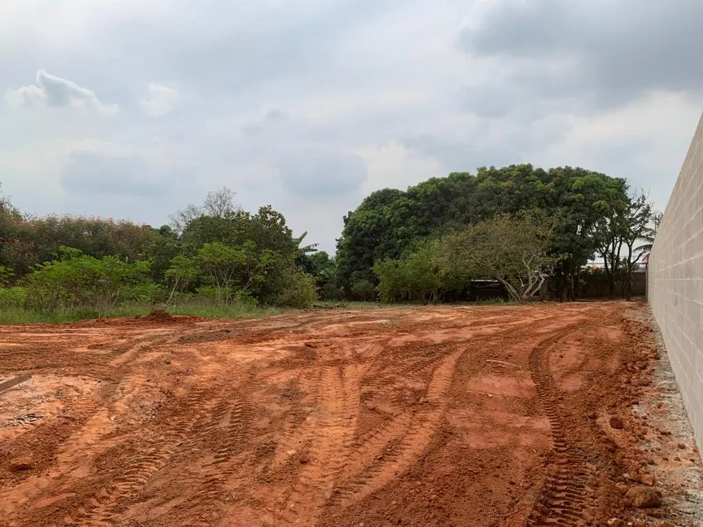 Terreno à venda de 2.000 m² em Santa Bárbara d'Oeste, SP, Brasil