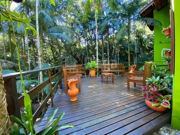 Fazenda à venda de 4.000 m² em Brusque, SC, Brasil