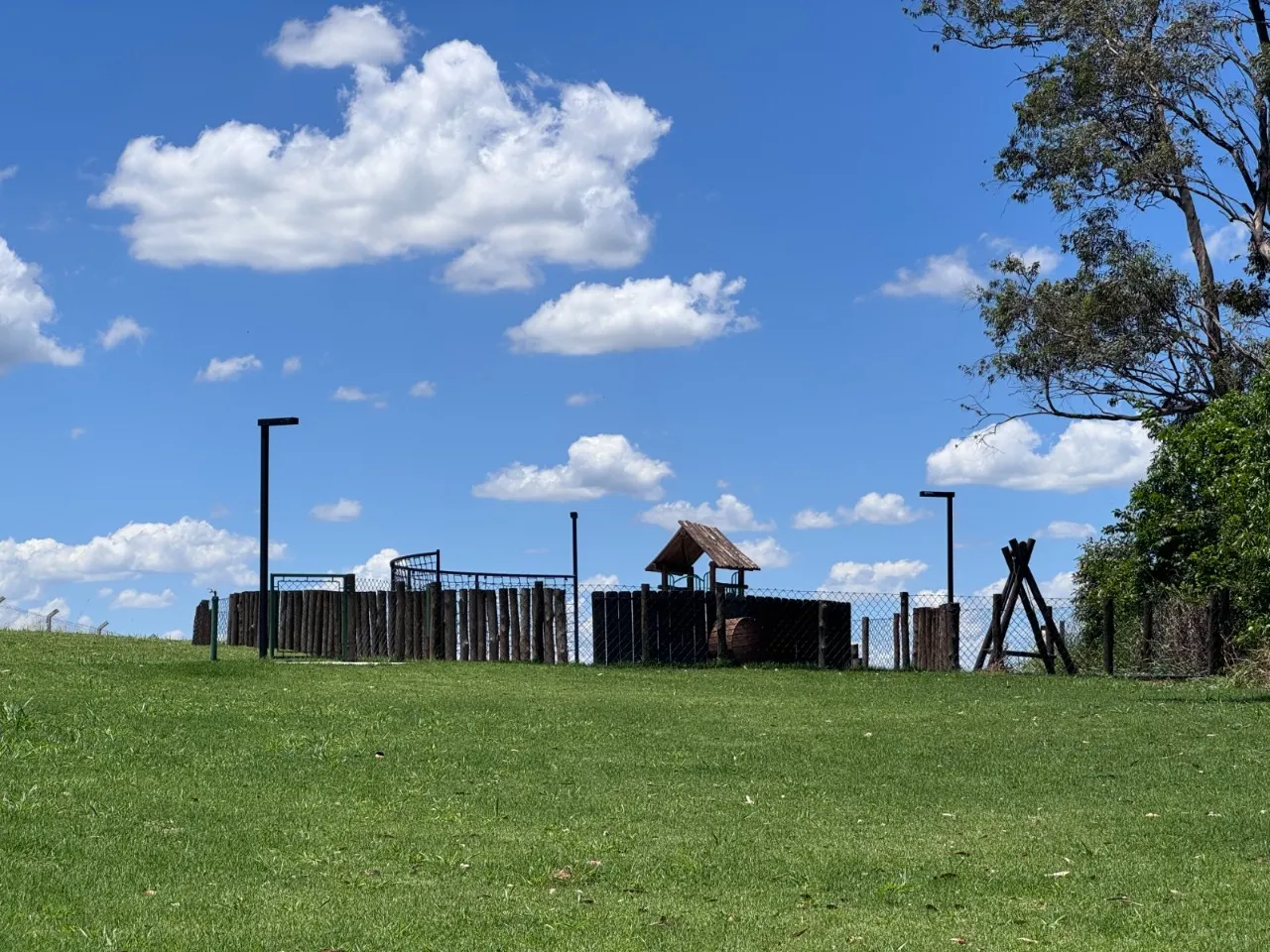 Terreno à venda de 400 m² em Jaguariúna, SP, Brasil