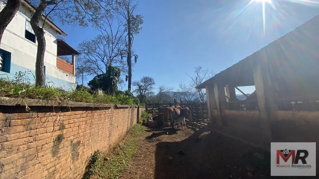 Sítio à venda de 48 ha em Pouso Alegre, MG, Brasil