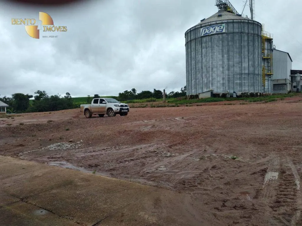 Fazenda à venda de 2.395 ha em Chupinguaia, RO, Brasil