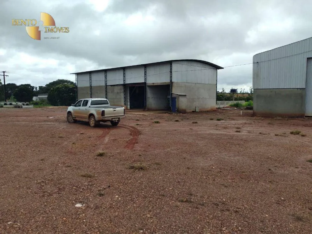 Fazenda à venda de 2.395 ha em Chupinguaia, RO, Brasil