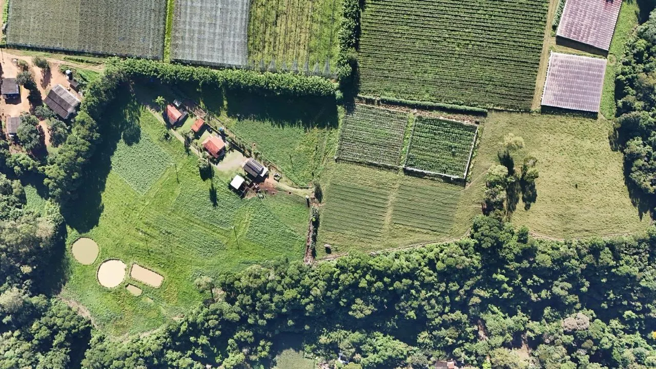 Fazenda à venda de 5 ha em São Miguel Arcanjo, SP, Brasil