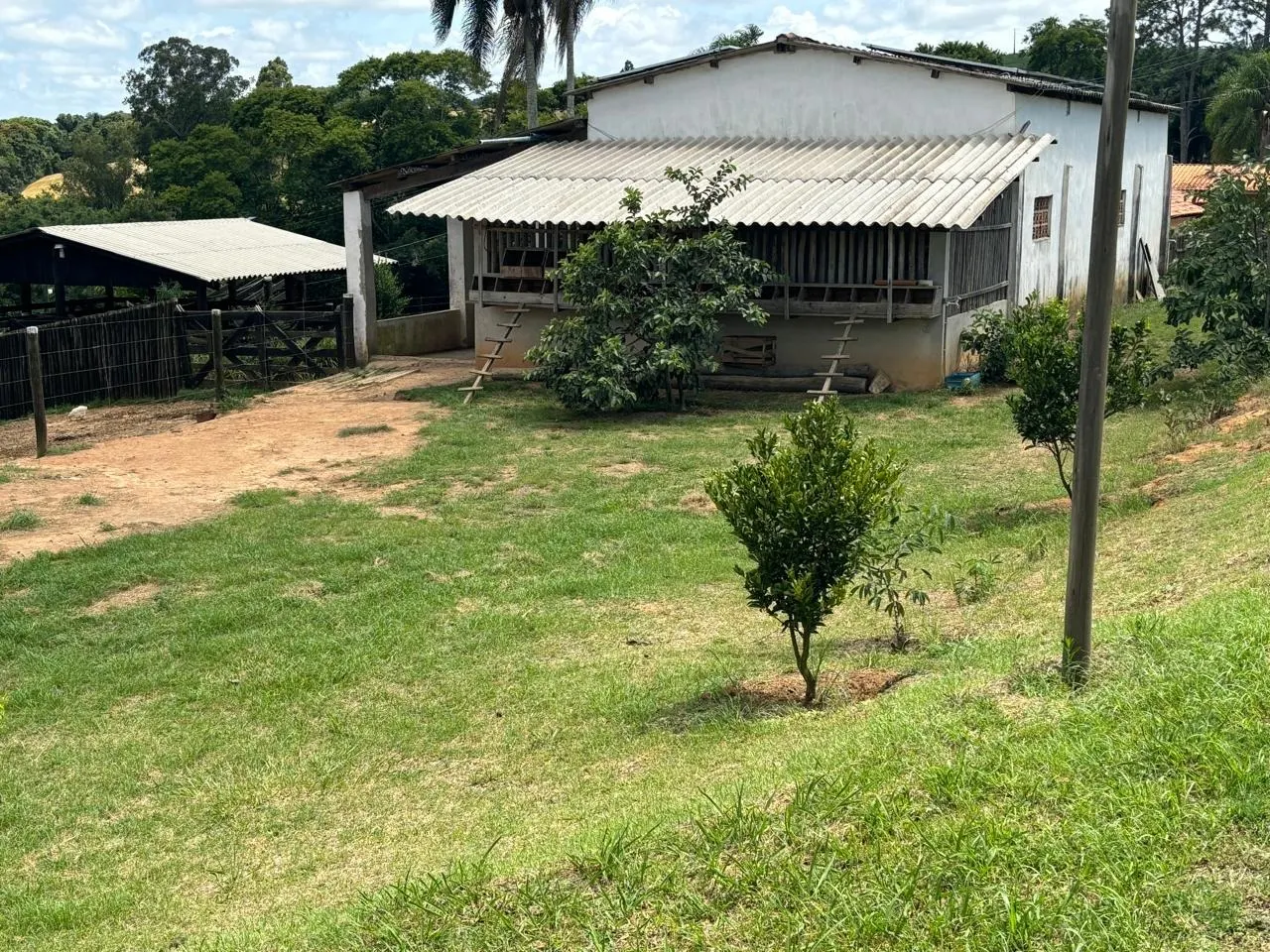 Fazenda à venda de 5 ha em São Miguel Arcanjo, SP, Brasil
