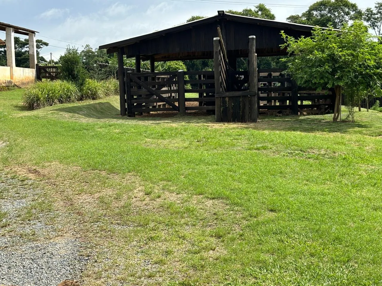 Fazenda à venda de 5 ha em São Miguel Arcanjo, SP, Brasil