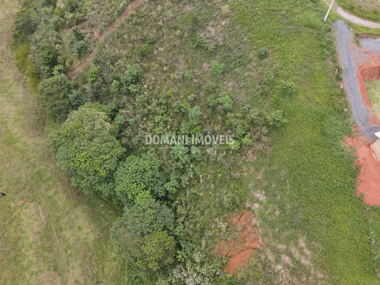 Terreno à venda de 2.200 m² em Santo Antônio do Pinhal, SP, Brasil