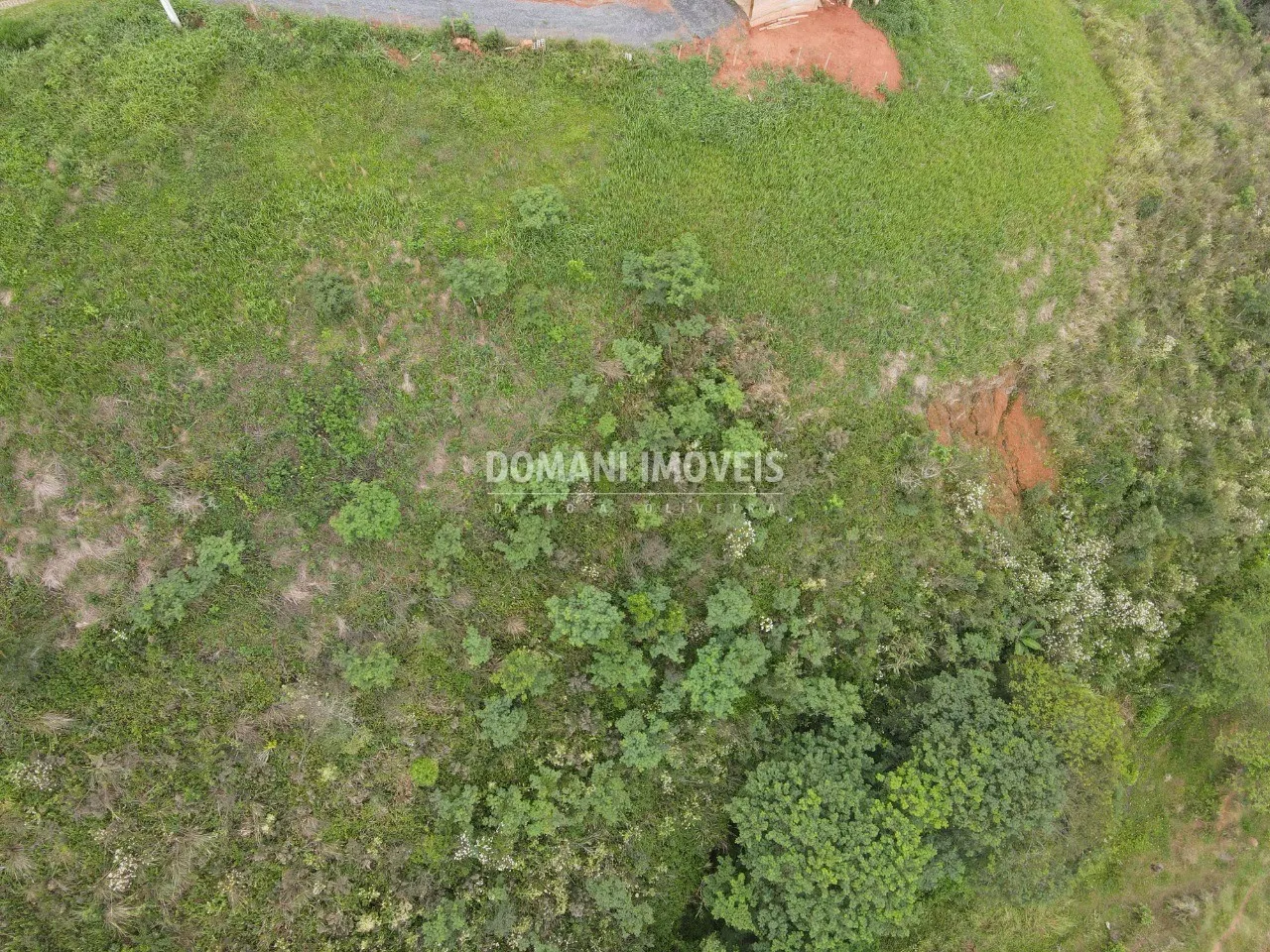 Terreno à venda de 2.200 m² em Santo Antônio do Pinhal, SP, Brasil