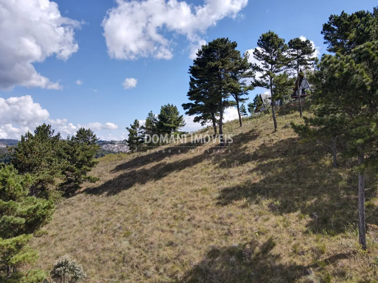 Terreno à venda de 1.600 m² em Campos do Jordão, SP, Brasil