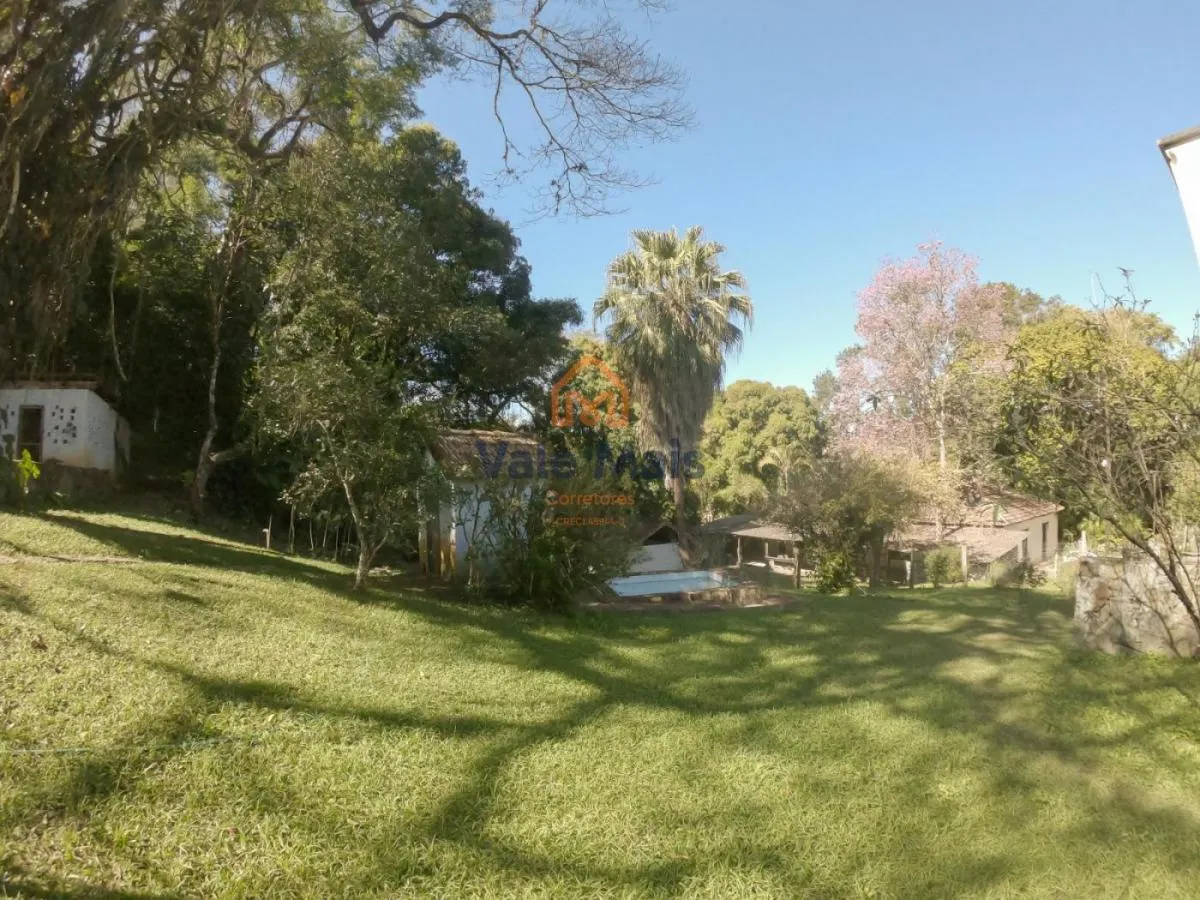Small farm for sale of 9 acres in Cruzeiro, SP, Brazil