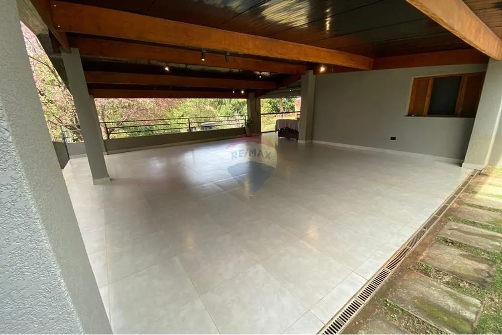 Chácara à venda de 3.324 m² em Atibaia, SP, Brasil