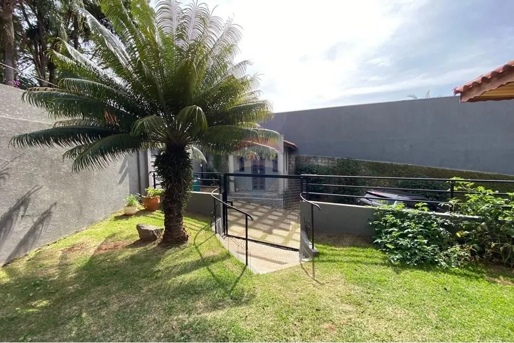 Chácara à venda de 3.324 m² em Atibaia, SP, Brasil
