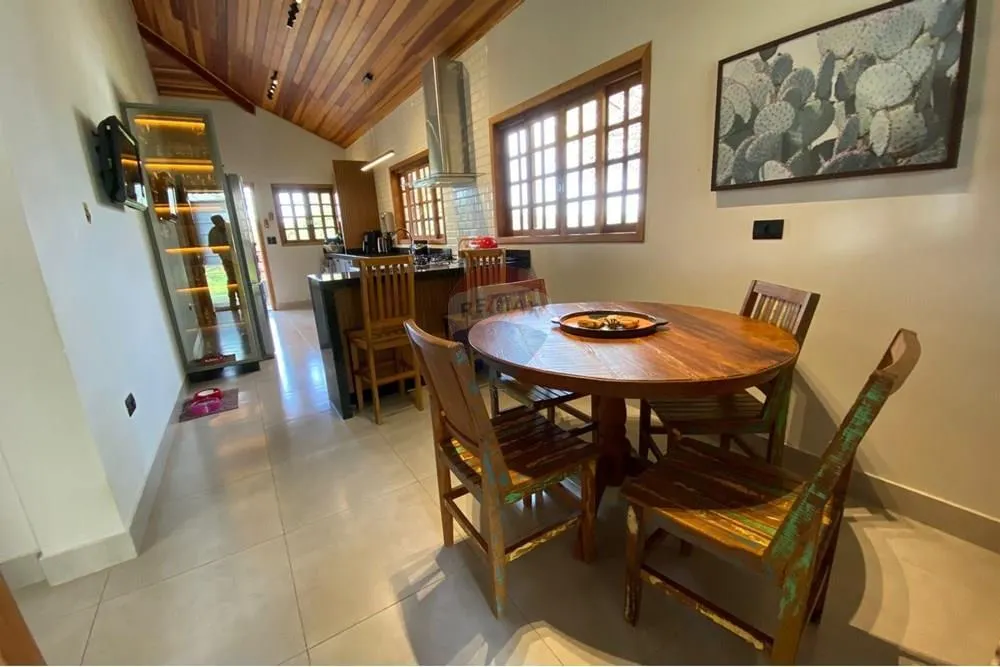 Chácara à venda de 3.324 m² em Atibaia, SP, Brasil