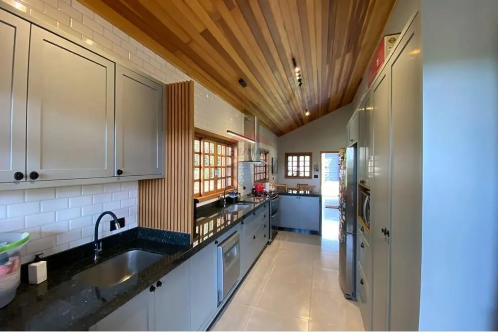 Chácara à venda de 3.324 m² em Atibaia, SP, Brasil