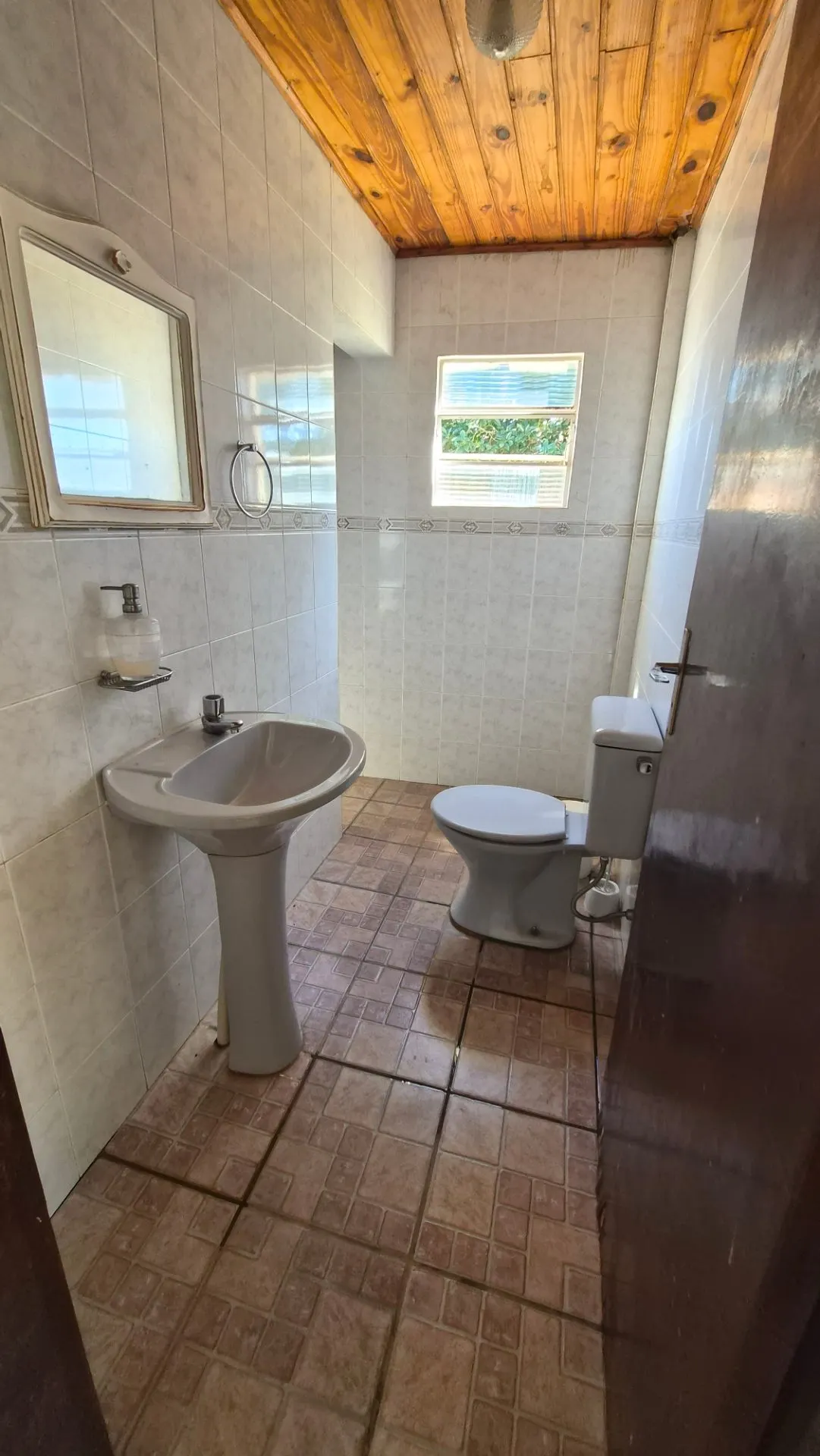 Country home for sale and to rent of 5 acres in Alumínio, SP, Brazil