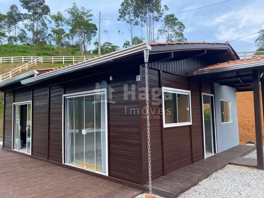 Fazenda à venda de 2.350 m² em Tijucas, SC, Brasil