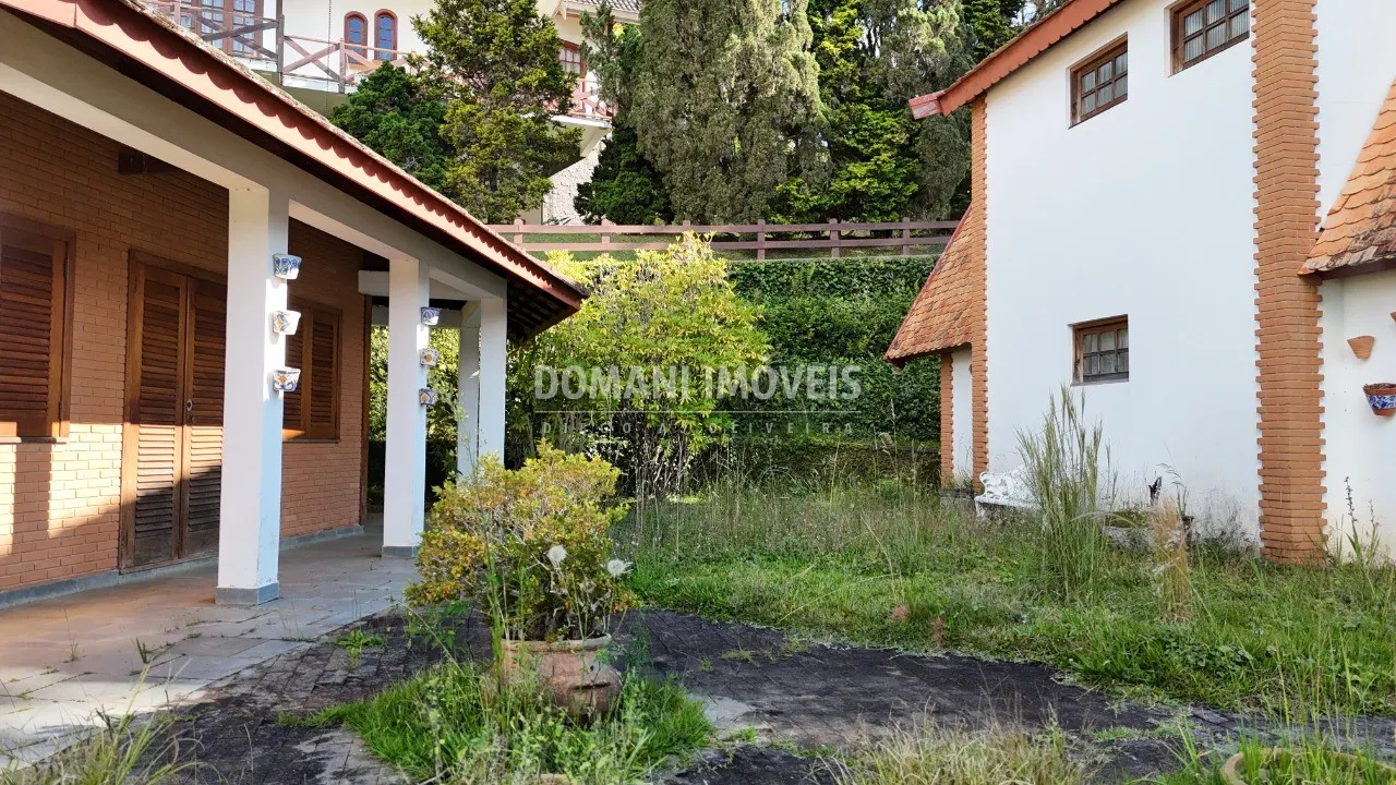 Casa à venda de 1.200 m² em Campos do Jordão, SP, Brasil