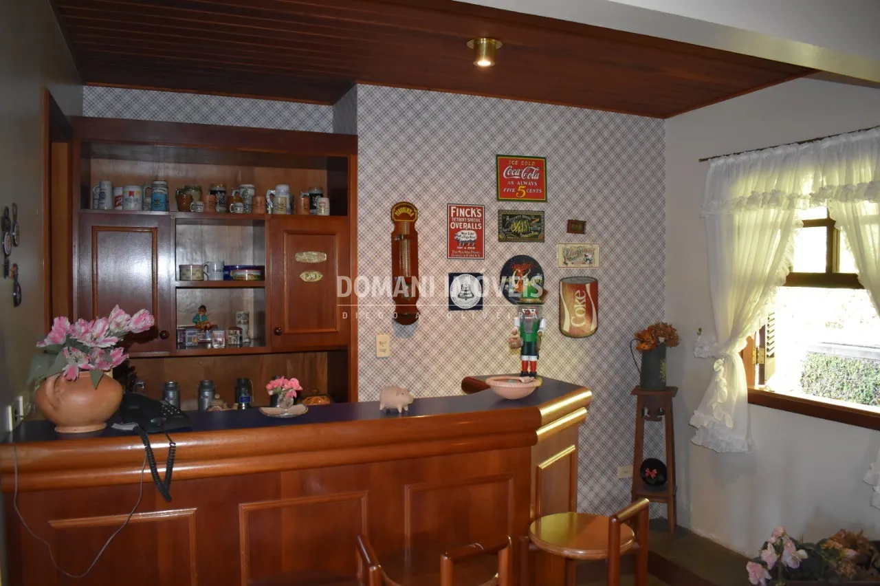 Casa à venda de 1.200 m² em Campos do Jordão, SP, Brasil