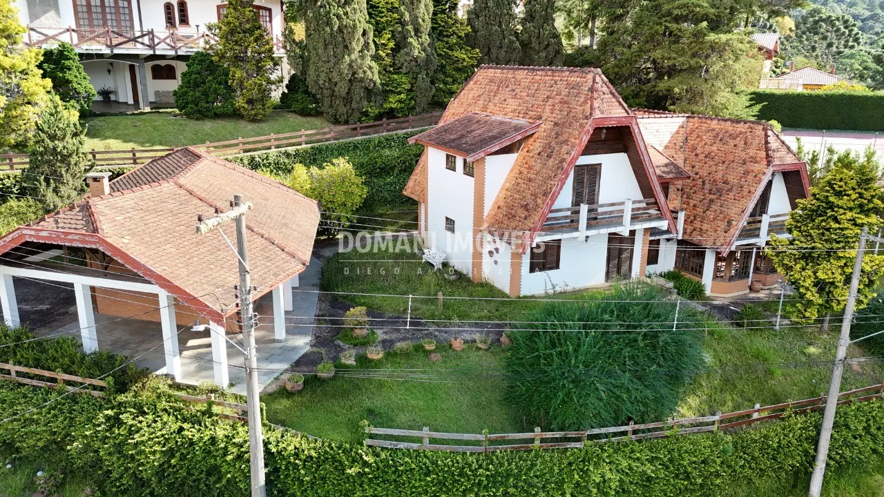 Casa à venda de 1.200 m² em Campos do Jordão, SP, Brasil