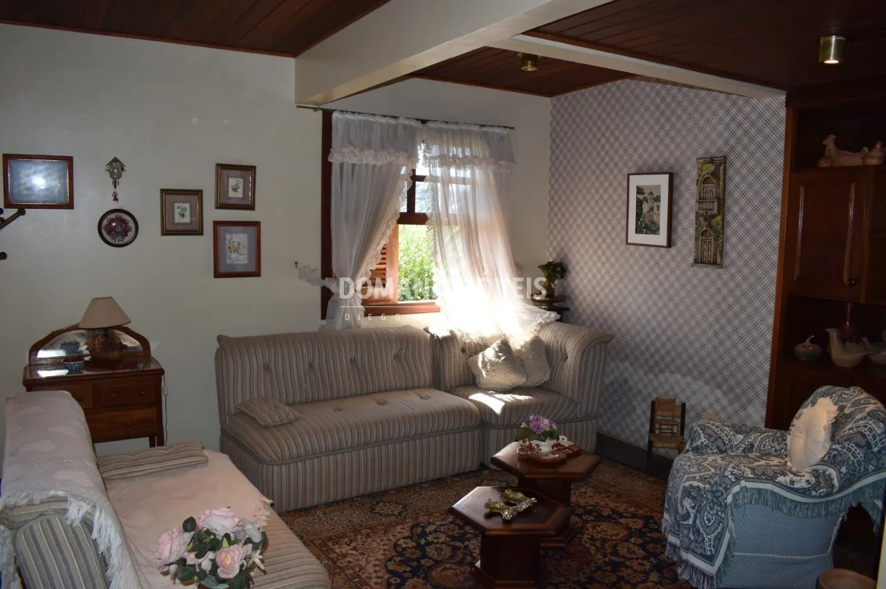 Casa à venda de 1.200 m² em Campos do Jordão, SP, Brasil
