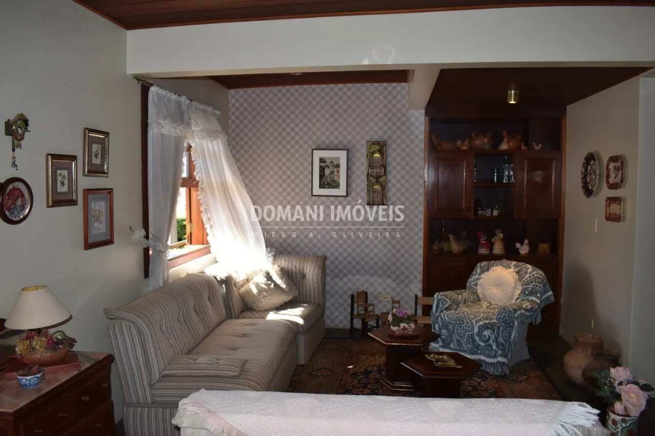 Casa à venda de 1.200 m² em Campos do Jordão, SP, Brasil