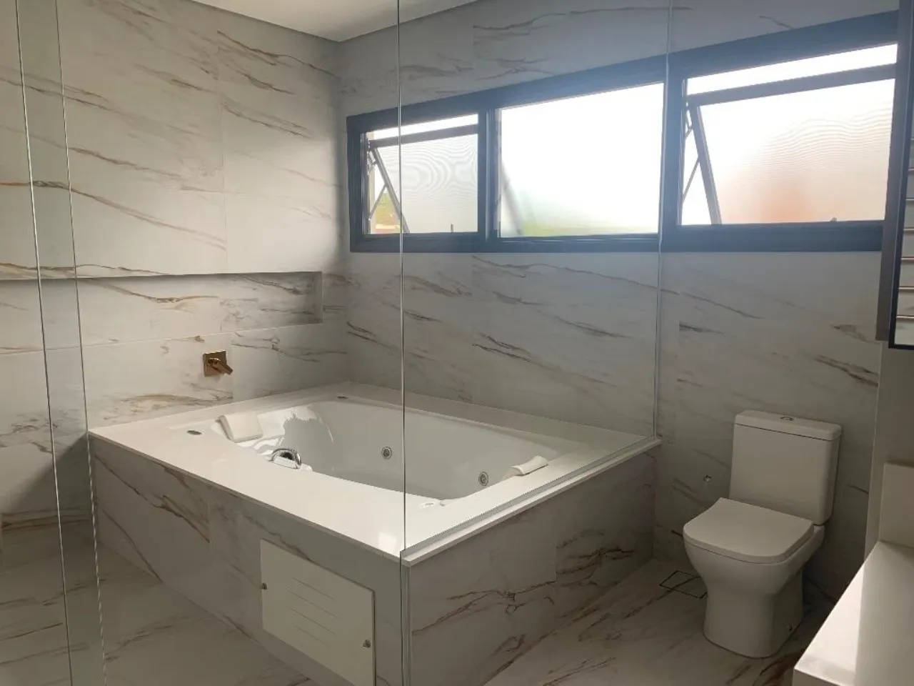 Casa à venda de 1.000 m² em Valinhos, SP, Brasil