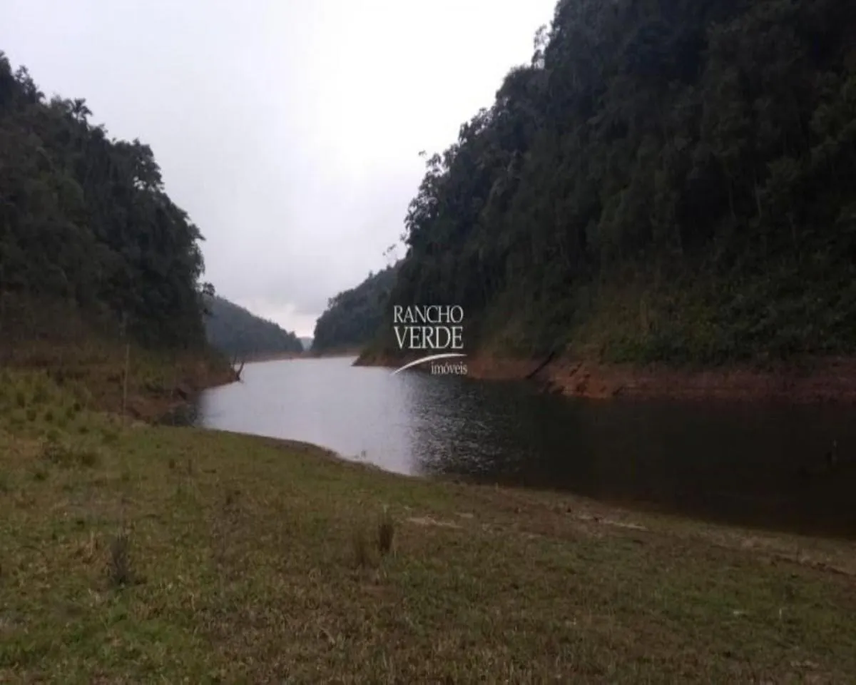 Fazenda à venda de 77 ha em Paraibuna, SP, Brasil
