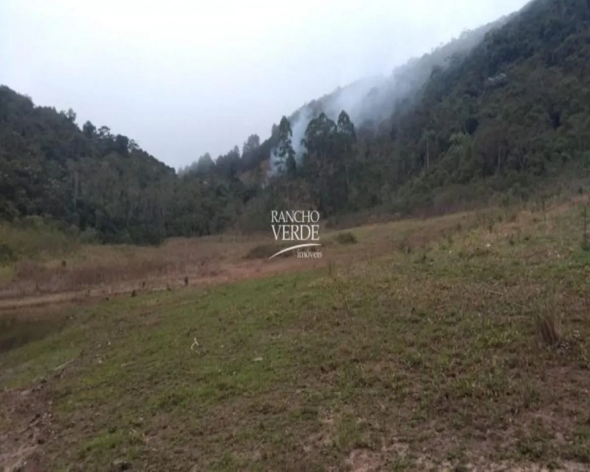 Fazenda à venda de 77 ha em Paraibuna, SP, Brasil