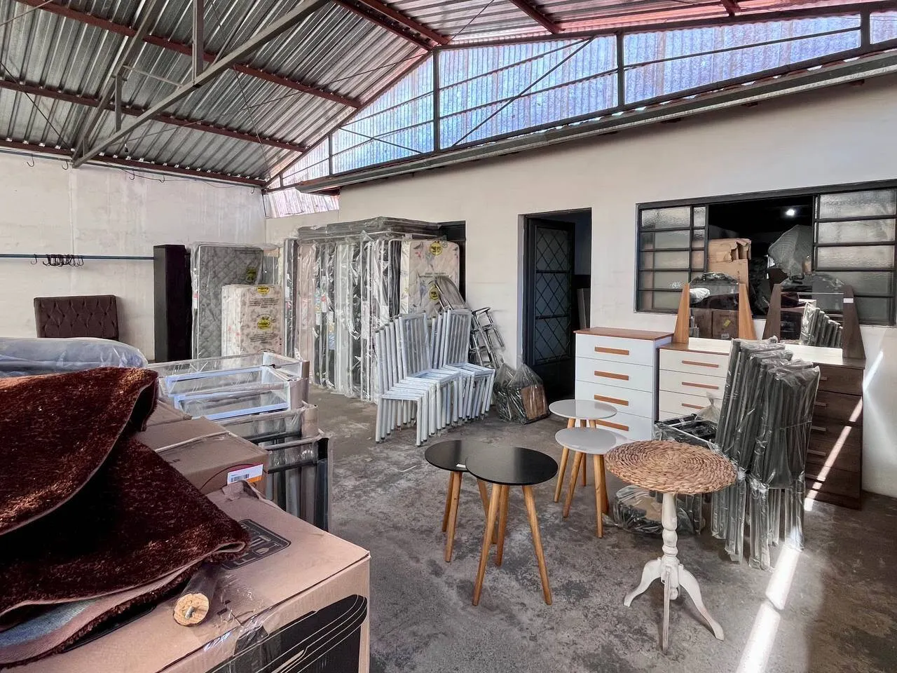 Comercial para Alugar de 385 m² em Piraju, SP, Brasil
