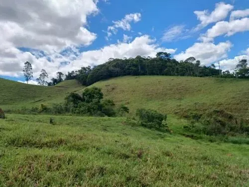 Sítio à venda de 25 ha em Santos Dumont, MG, Brasil
