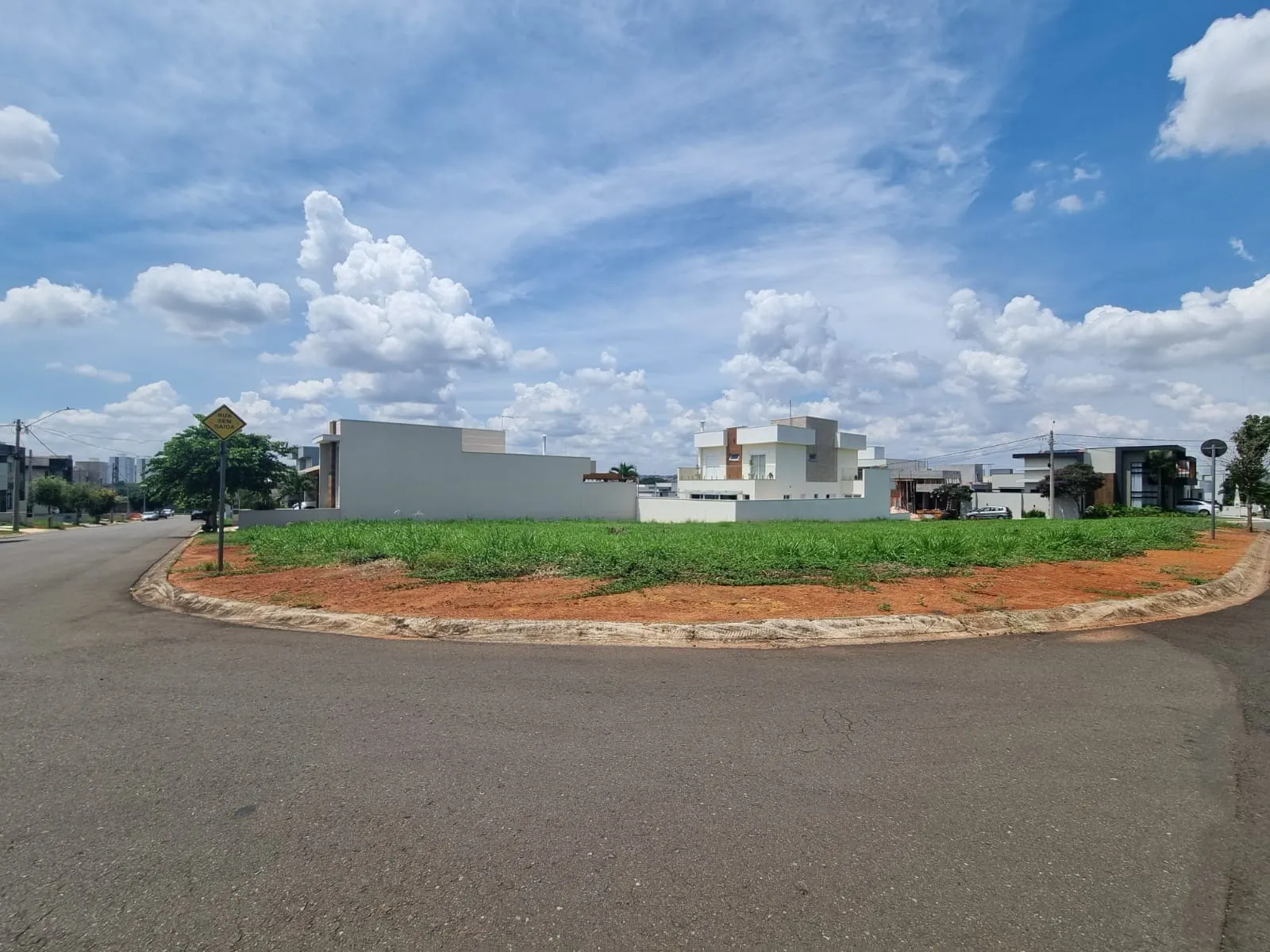 Terreno à venda de 310 m² em Hortolândia, SP, Brasil
