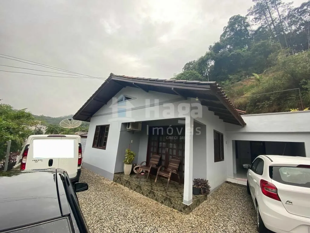 Casa à venda de 450 m² em Brusque, SC, Brasil