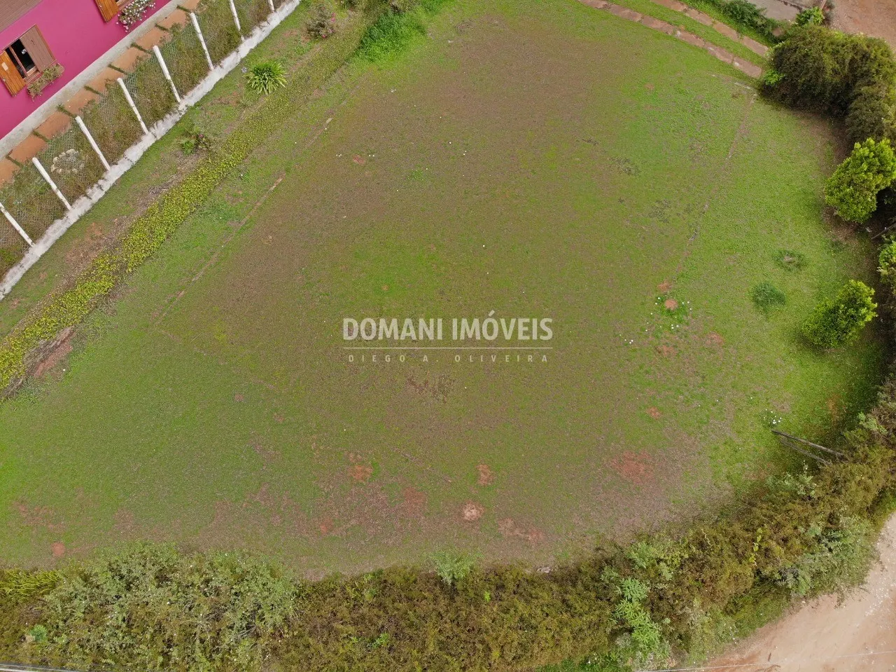 Terreno à venda de 550 m² em Campos do Jordão, SP, Brasil