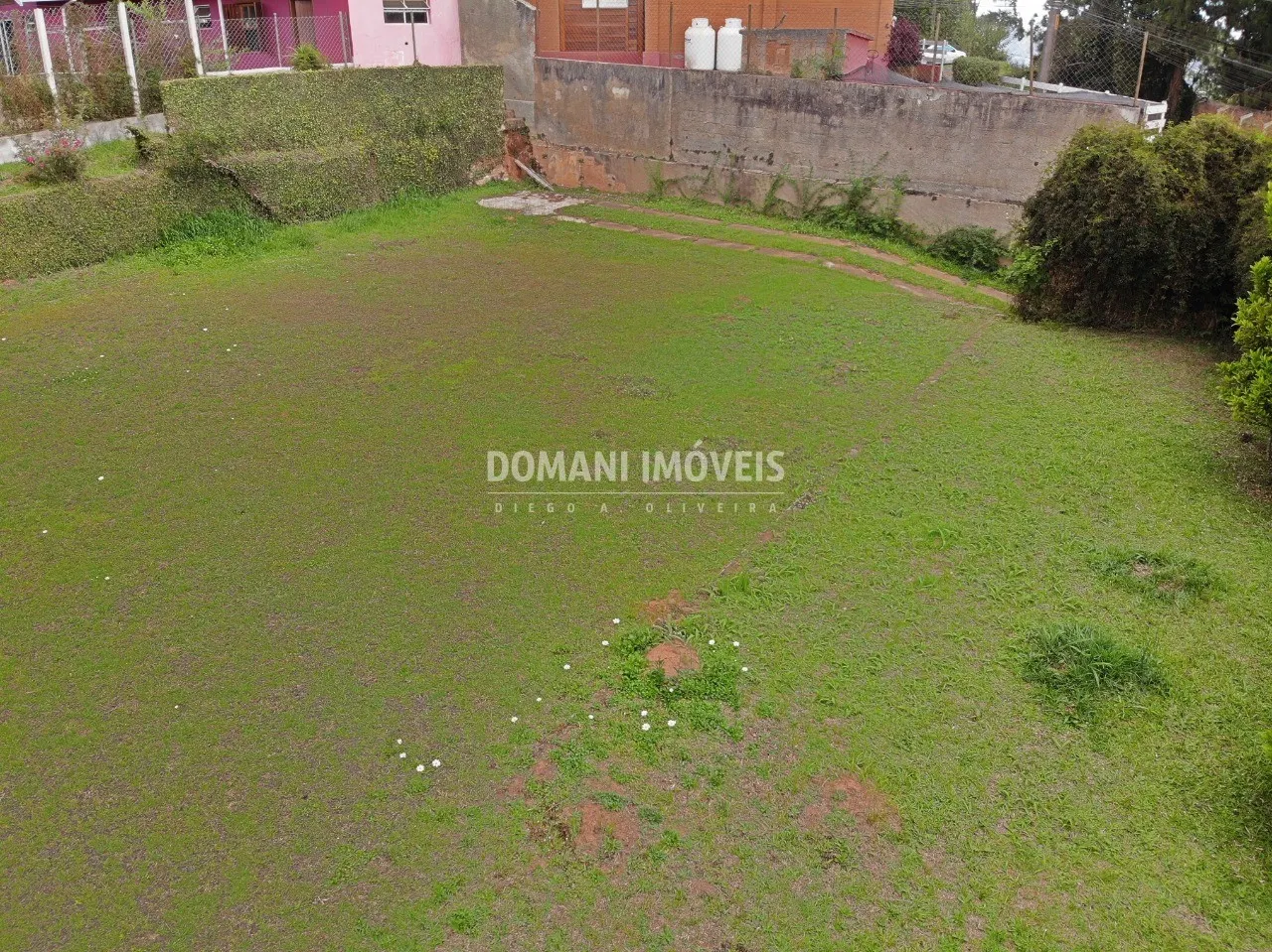 Terreno à venda de 550 m² em Campos do Jordão, SP, Brasil