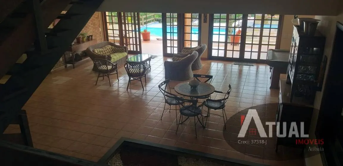 Casa à venda de 2.000 m² em Piracaia, SP, Brasil