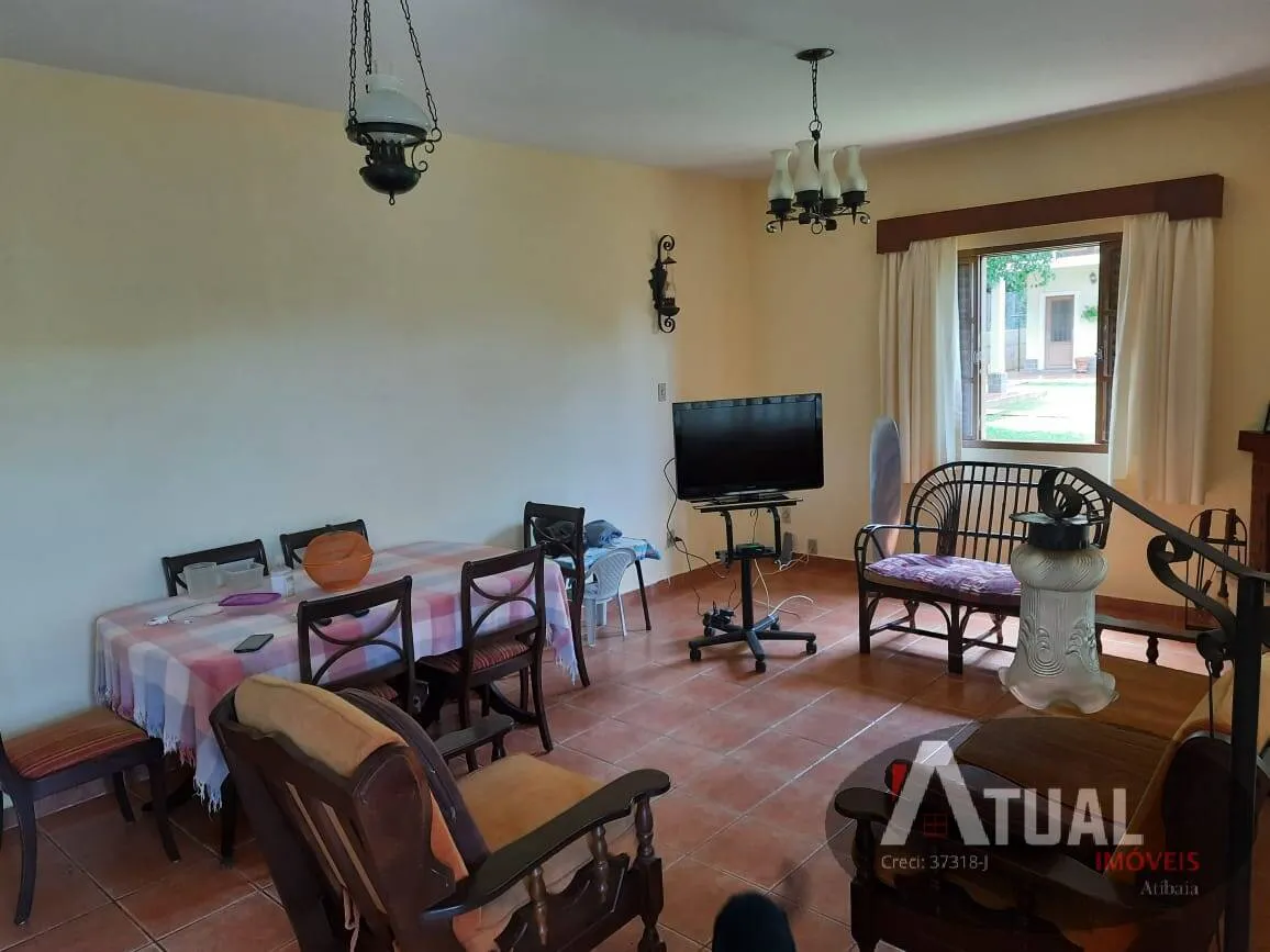 Casa à venda de 2.180 m² em Atibaia, SP, Brasil