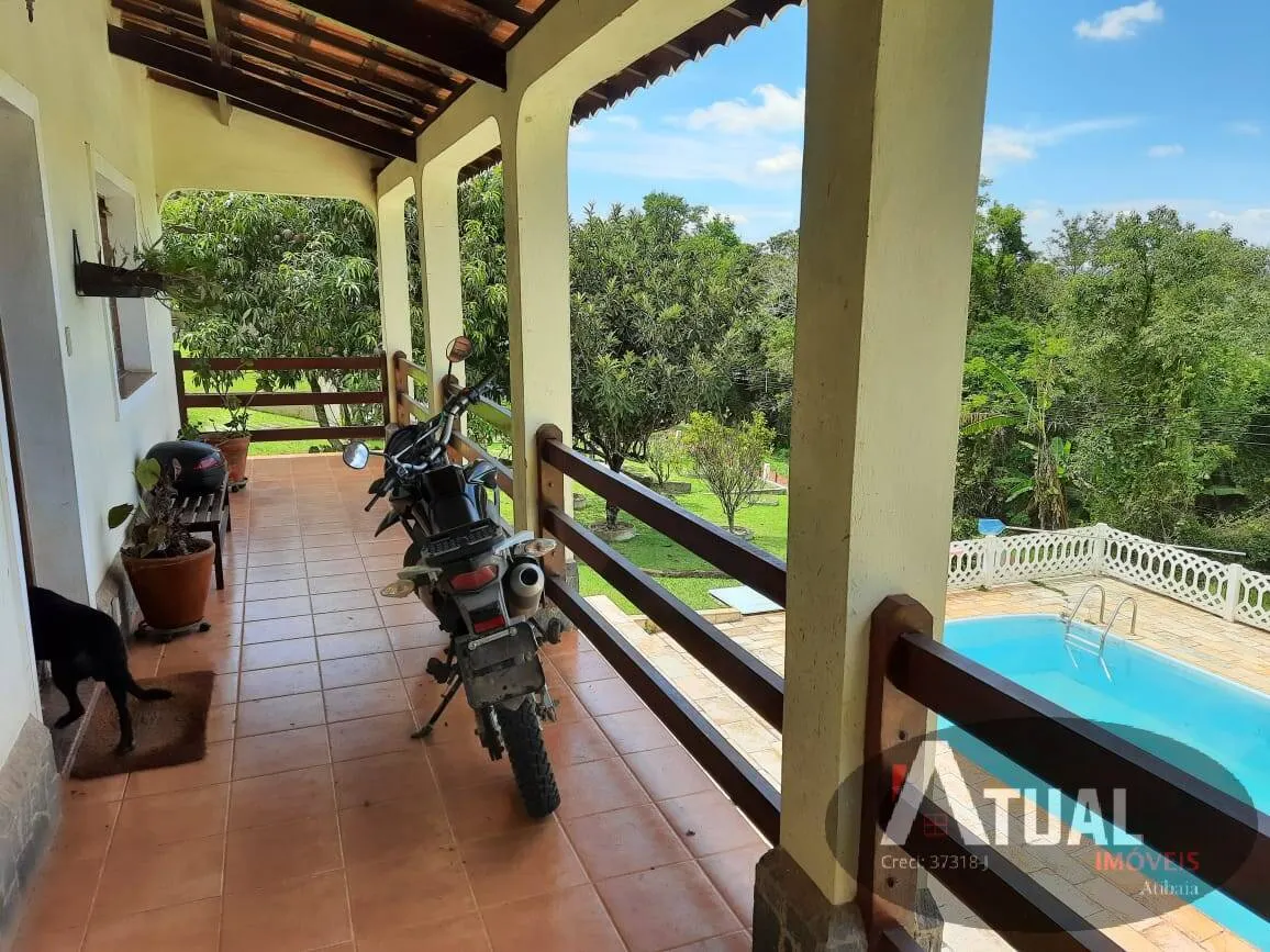 Casa à venda de 2.180 m² em Atibaia, SP, Brasil