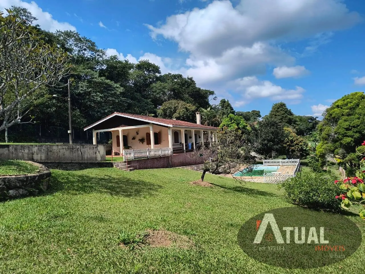 Casa à venda de 2.180 m² em Atibaia, SP, Brasil