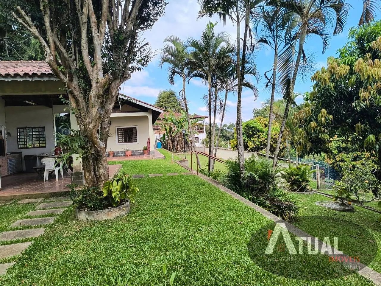 Casa à venda de 2.180 m² em Atibaia, SP, Brasil