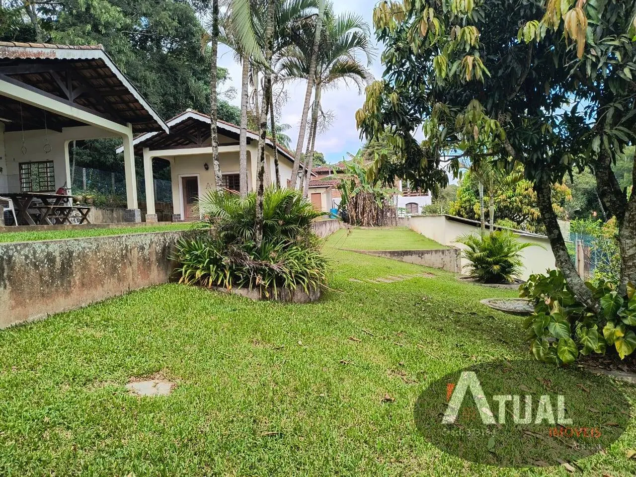 Casa à venda de 2.180 m² em Atibaia, SP, Brasil