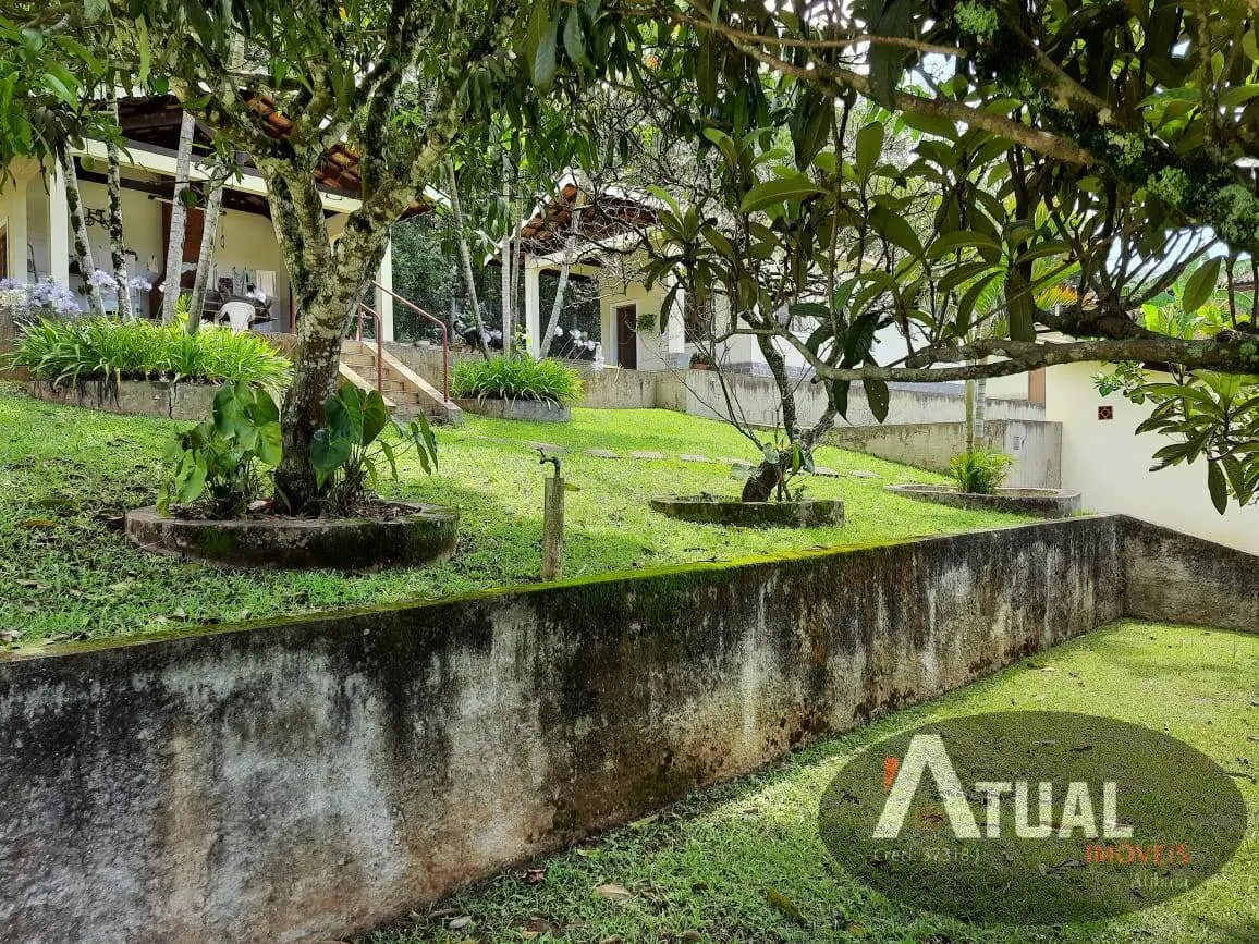 Casa à venda de 2.180 m² em Atibaia, SP, Brasil