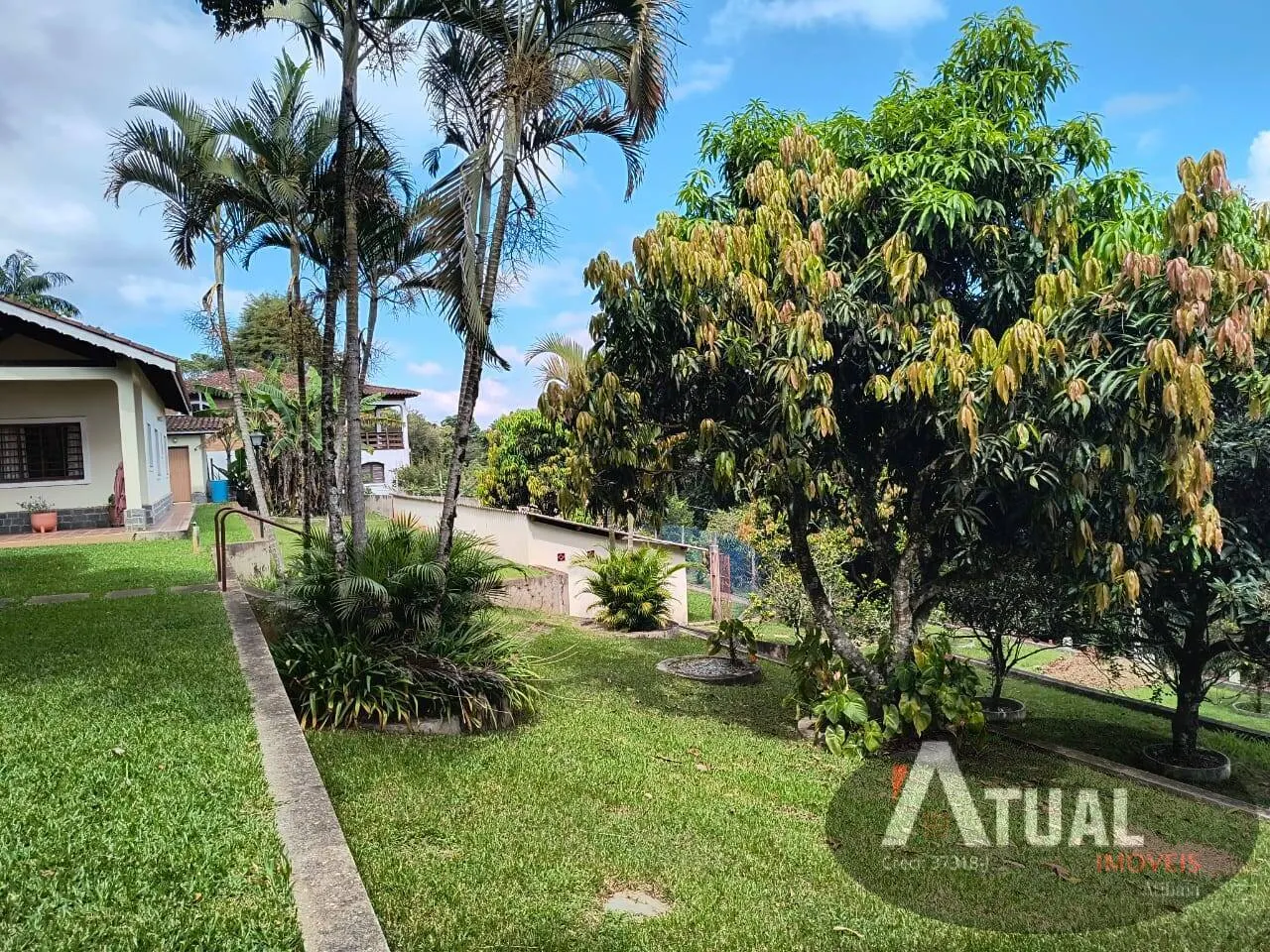 Casa à venda de 2.180 m² em Atibaia, SP, Brasil