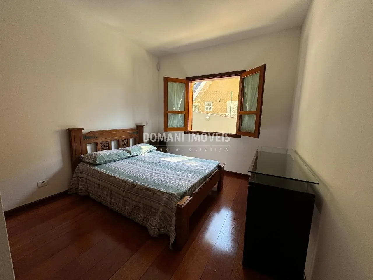 Casa à venda de 1.120 m² em Campos do Jordão, SP, Brasil