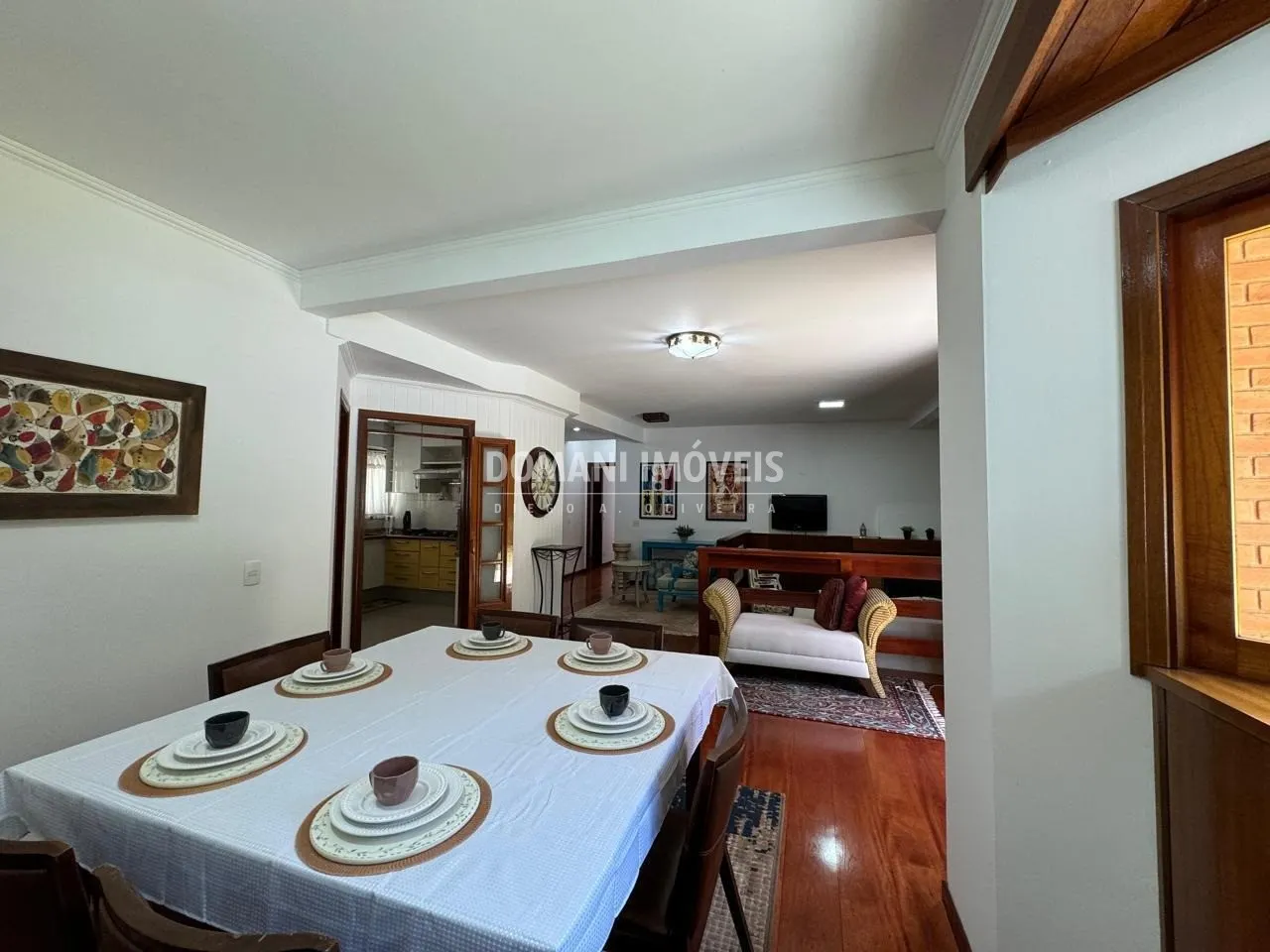 Casa à venda de 1.120 m² em Campos do Jordão, SP, Brasil