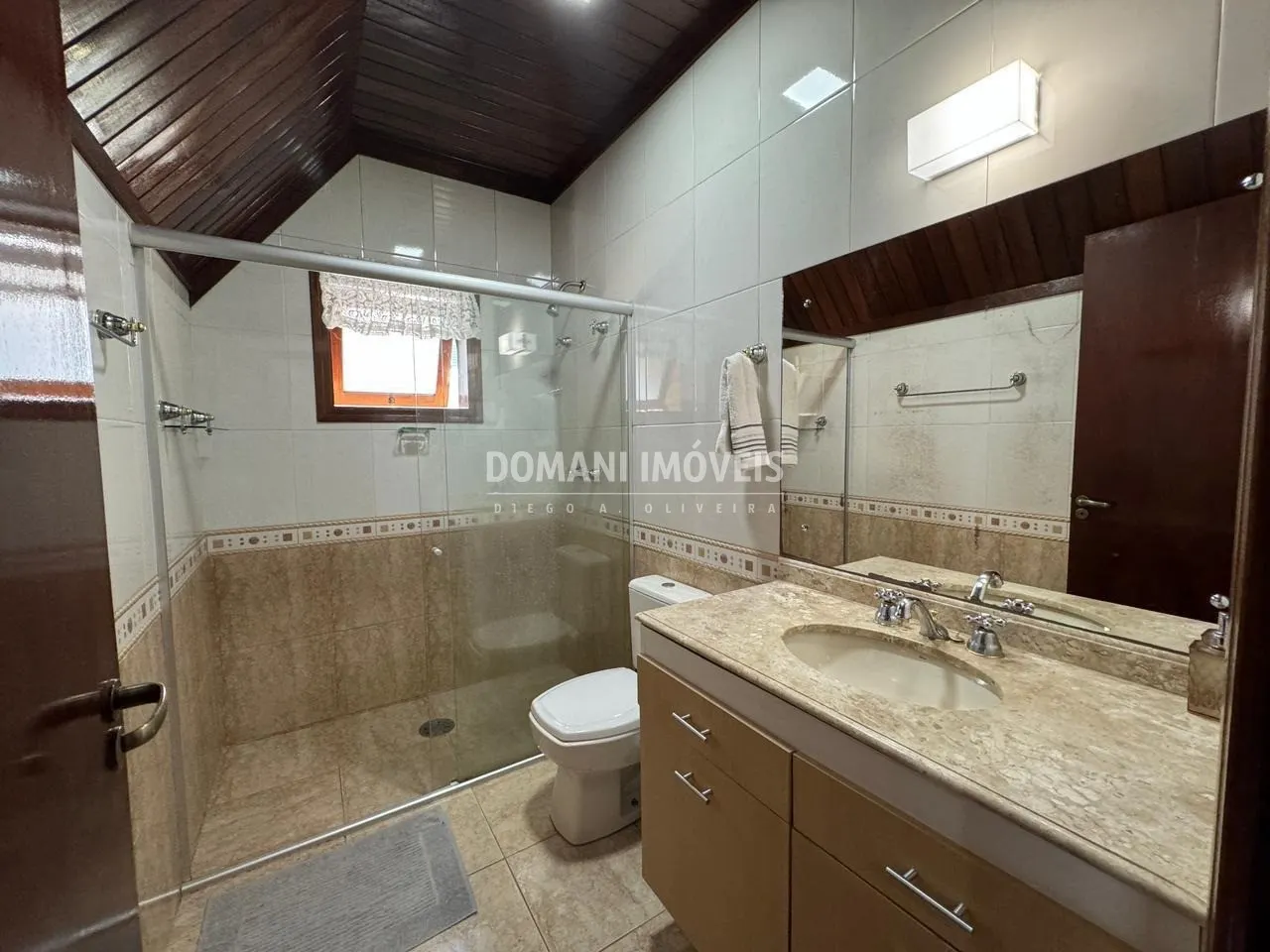 Casa à venda de 1.120 m² em Campos do Jordão, SP, Brasil