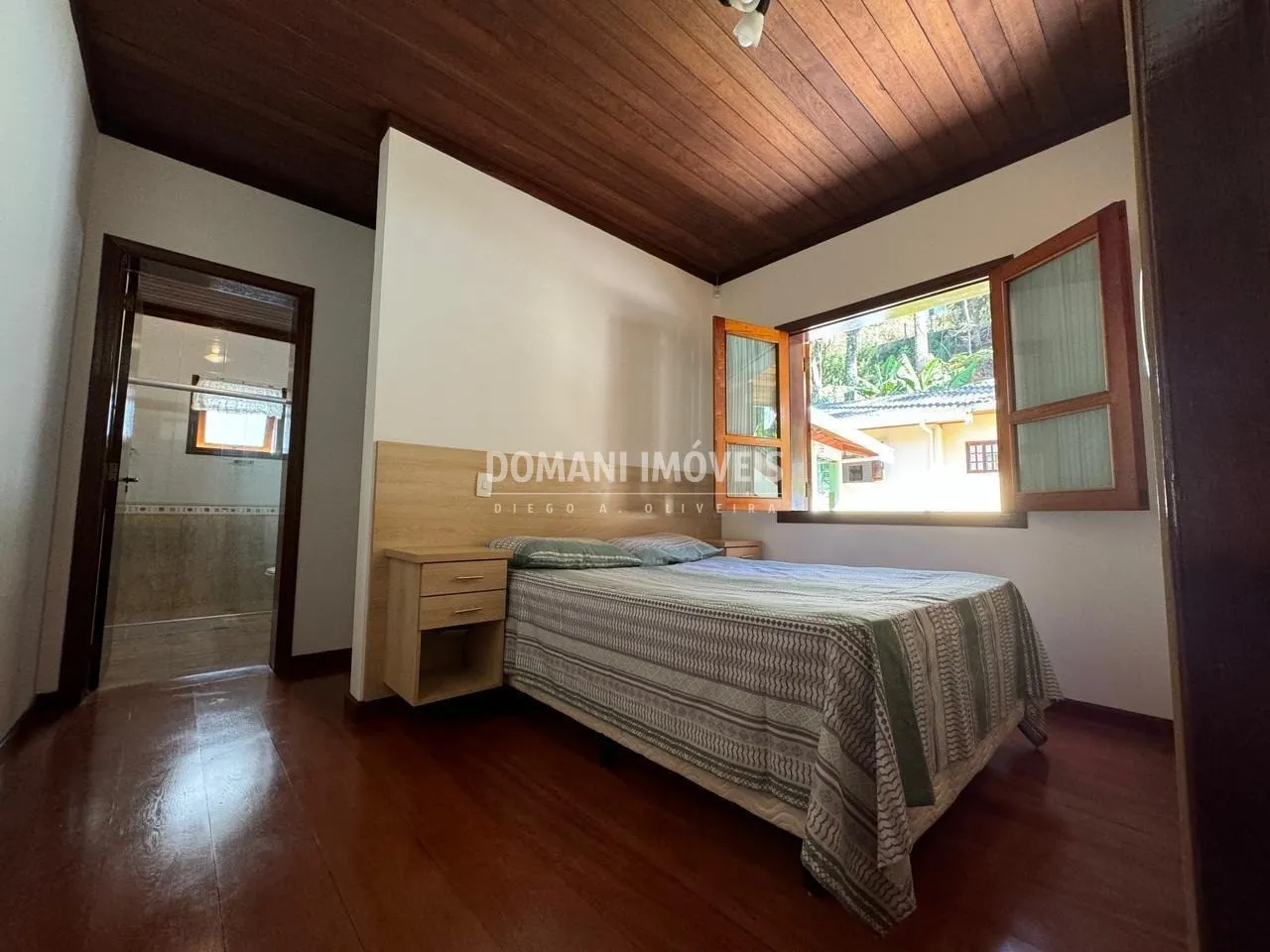 Casa à venda de 1.120 m² em Campos do Jordão, SP, Brasil